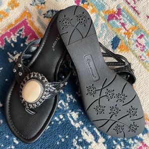 BareTraps "Kandra" Sandals size 7 1/2